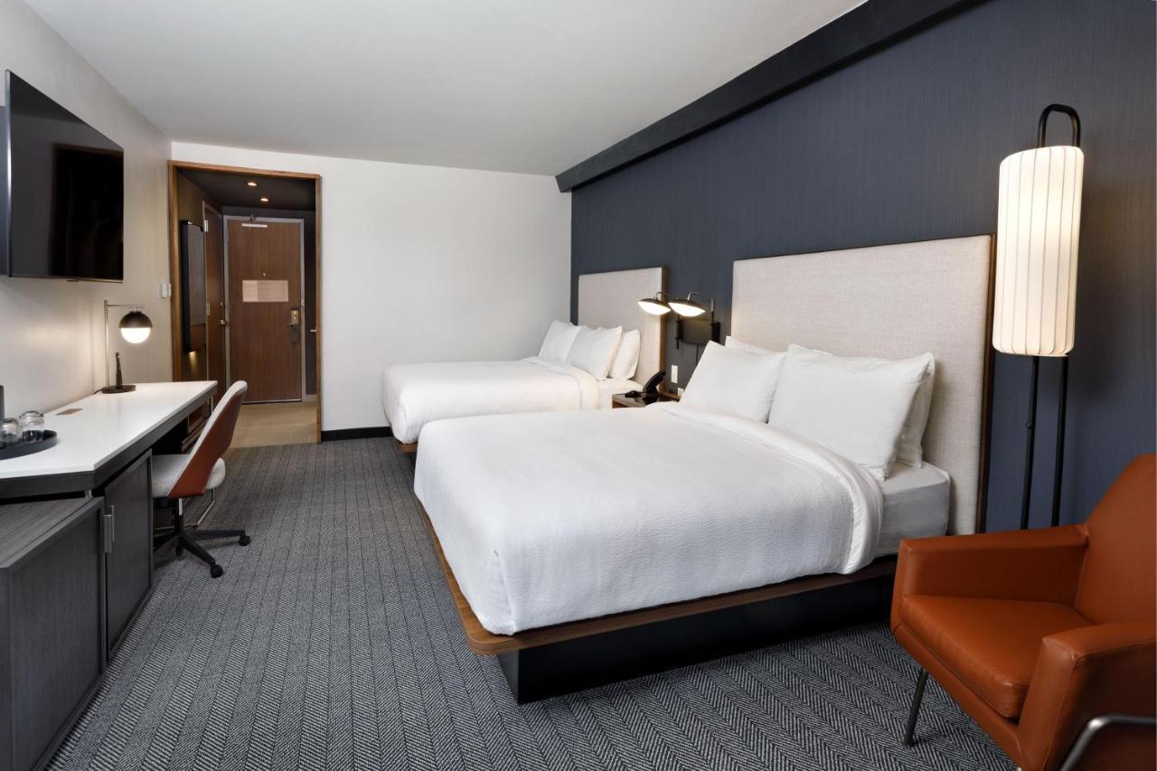 Courtyard By Marriott Richmond Scott'S Addition Bagian luar foto