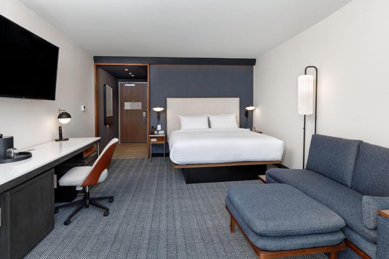 Courtyard By Marriott Richmond Scott'S Addition Bagian luar foto